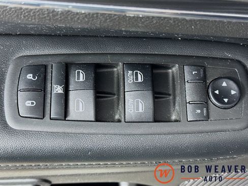 Used 2019 Jeep Grand Cherokee Limited image 18