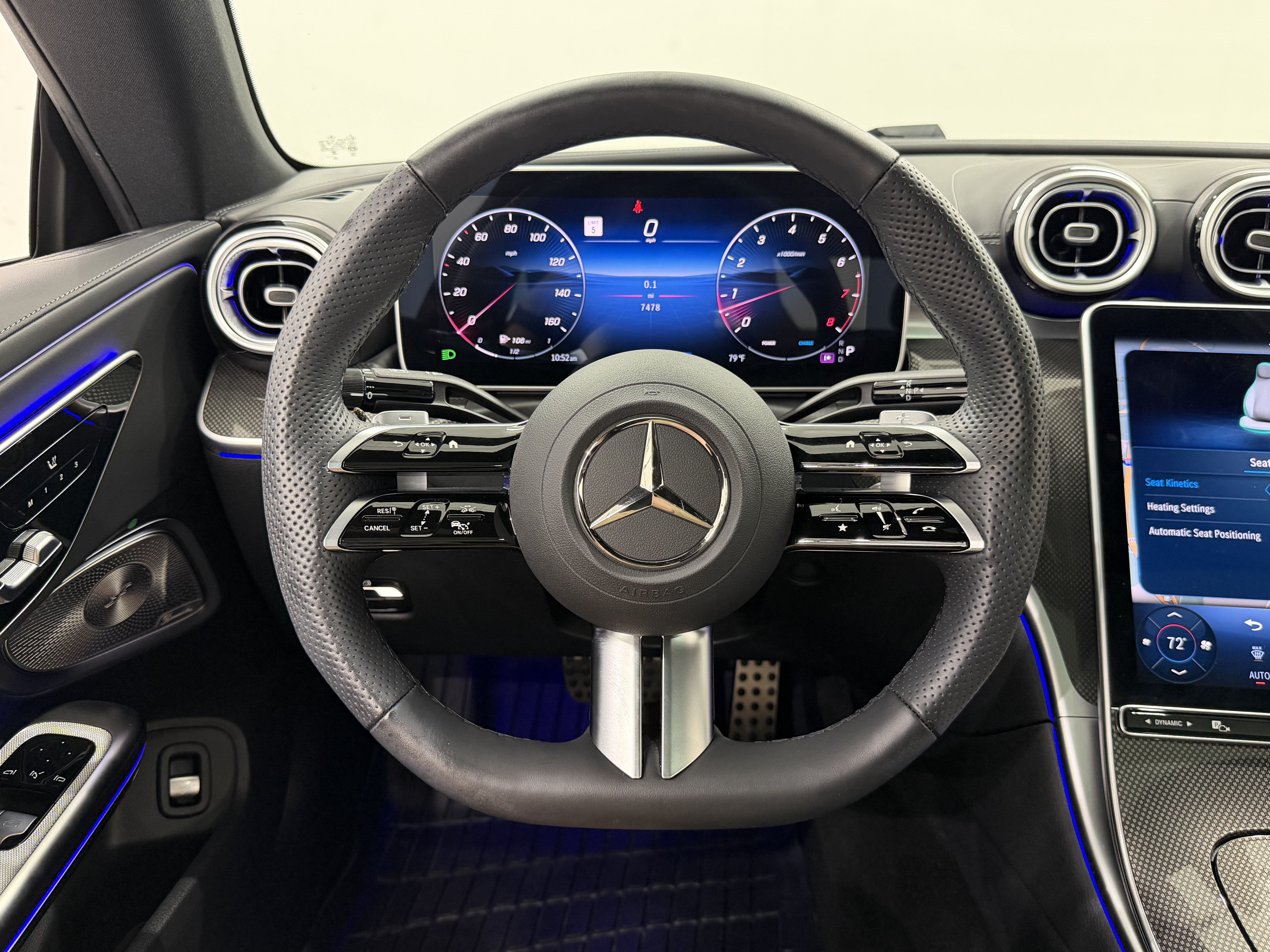 Used 2025 Mercedes-Benz CLE 450 4MATIC Coupe image 40