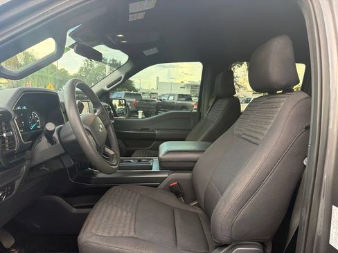 Used 2022 Ford F150 XL w/ STX Appearance Package RWD image 16