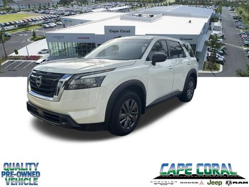 Used 2025 Nissan Pathfinder S AWD/4WD image 1