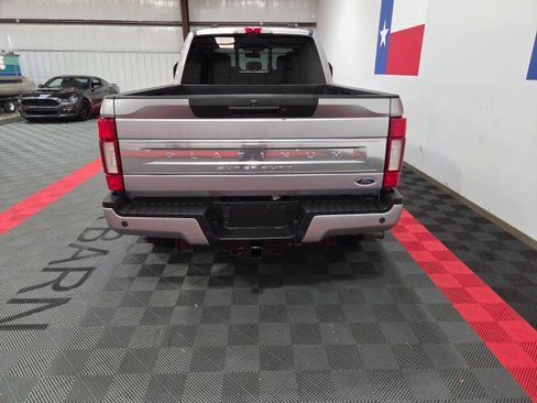 Used 2021 Ford F250 Platinum w/ FX4 Off-Road Package image 13