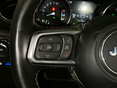 Used 2021 Jeep Wrangler Unlimited Sahara image 31