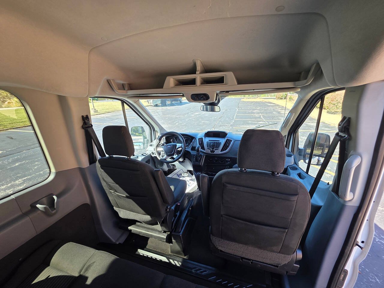 Used 2017 Ford Transit 350 XLT RWD image 15