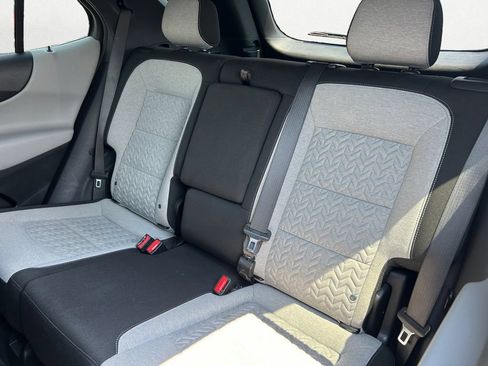 Used 2023 Chevrolet Equinox LT w/ Driver Convenience Package FWD image 9