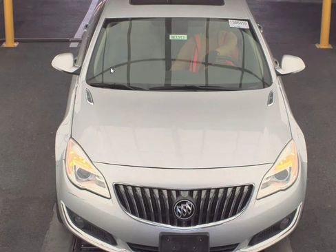 Used 2014 Buick Regal Premium image 2