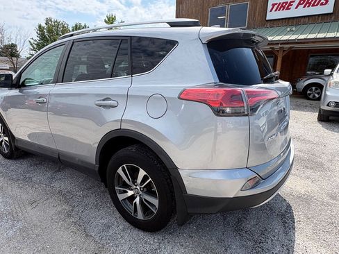 Used 2016 Toyota RAV4 XLE AWD/4WD image 26