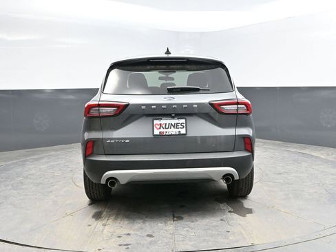 Used 2024 Ford Escape Active w/ Cold Weather Package image 8