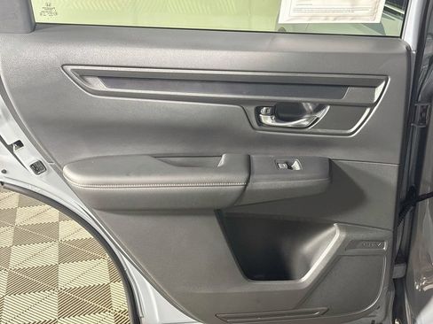 Used 2025 Honda CR-V Sport image 19