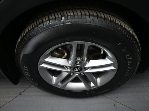 Used 2018 Hyundai Santa Fe Sport w/ 2.4L Value Package 02 image 13