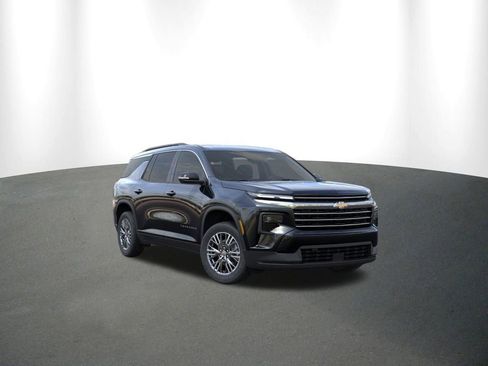 New 2026 Chevrolet Traverse LT w/ Driver Confidence Package FWD image 1
