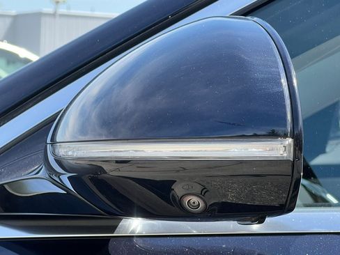 Used 2022 Mercedes-Benz S 580 4MATIC Sedan w/ Rear Seat Package image 10