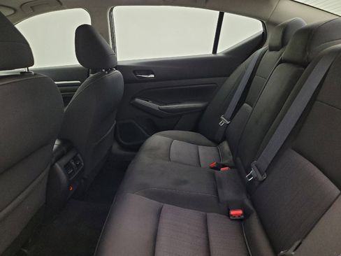 Used 2019 Nissan Altima 2.5 SV image 18