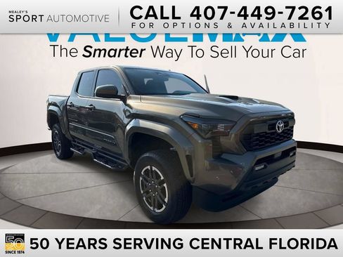 Used 2025 Toyota Tacoma TRD Sport AWD/4WD image 1