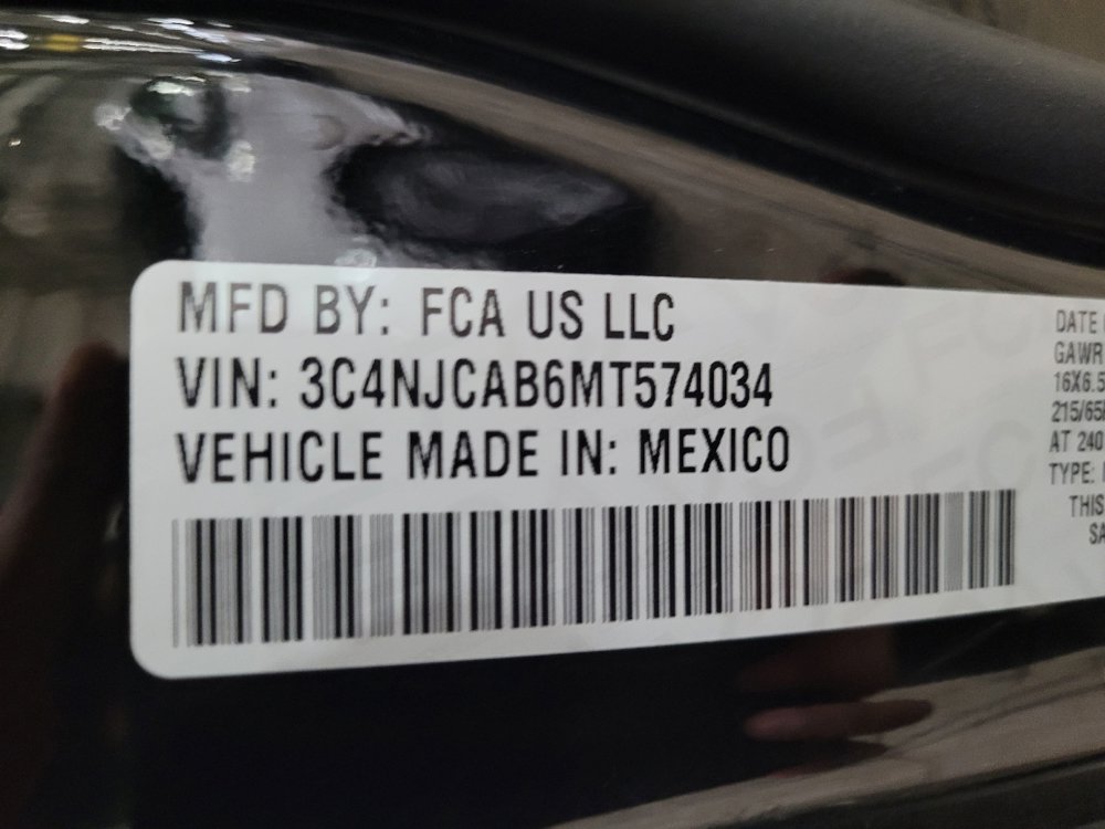 Used 2021 Jeep Compass Sport w/ Cold Weather Group FWD image 33