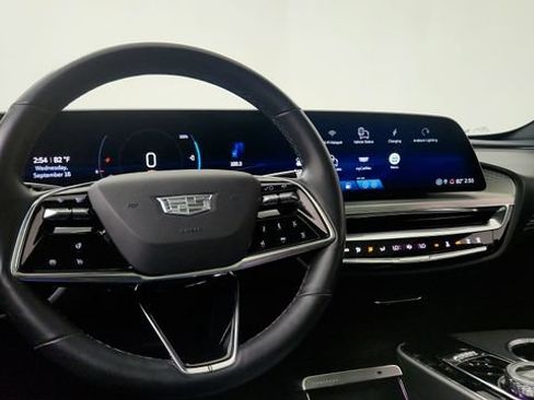 Used 2024 Cadillac Lyriq Sport RWD image 67