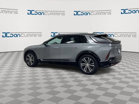 Used 2024 Cadillac Lyriq Luxury w/ LPO, Floor Liner Package RWD image 6