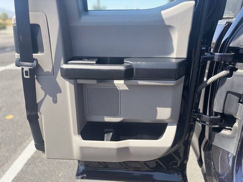 Used 2021 Ford F250 XL w/ Power Equipment Group RWD image 30