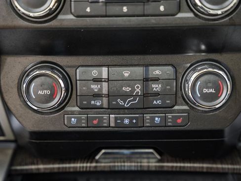 Used 2020 Ford F350 Lariat w/ Lariat Ultimate Package image 25