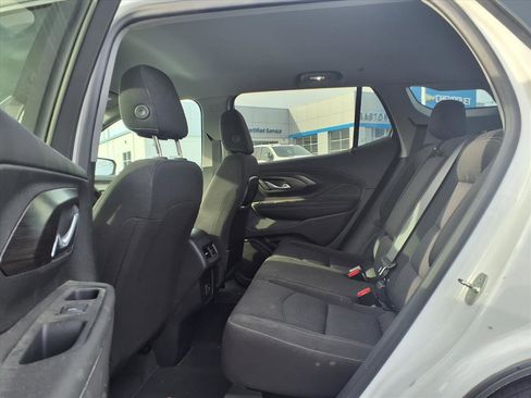 Used 2023 GMC Terrain SLE image 25