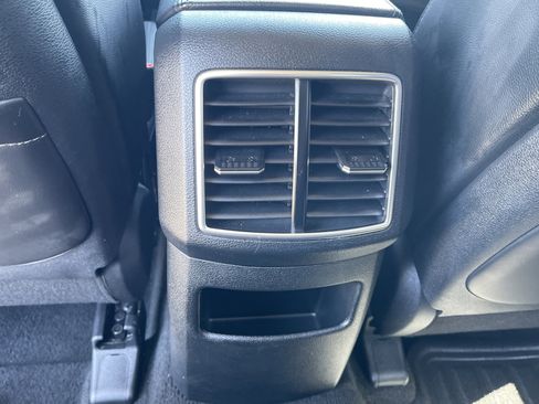 Used 2025 Kia Sportage EX FWD image 21