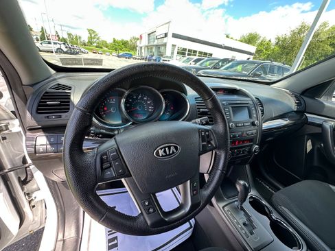 Used 2012 Kia Sorento EX AWD/4WD image 25