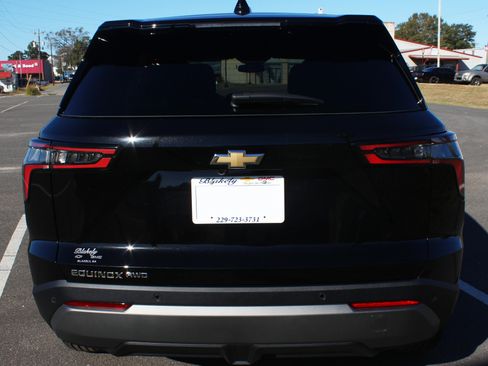 New 2026 Chevrolet Equinox LT image 6