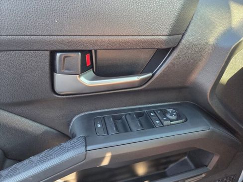 Certified 2025 Toyota Tacoma TRD Off-Road image 26