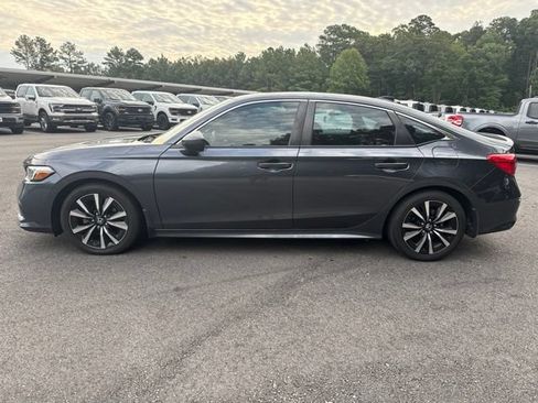 Used 2023 Honda Civic EX image 2