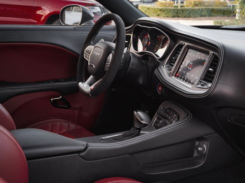 Used 2023 Dodge Challenger SRT Hellcat w/ Driver Convenience Group image 38