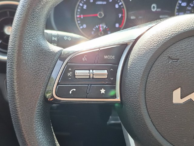 Used 2022 Kia Forte LXS w/ LXS Technology Package FWD image 14