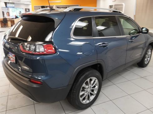 Used 2021 Jeep Cherokee Latitude Lux w/ Sun & Sound Group AWD/4WD image 13