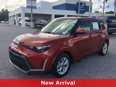 Used 2023 Kia Soul LX w/ LX Technology Package