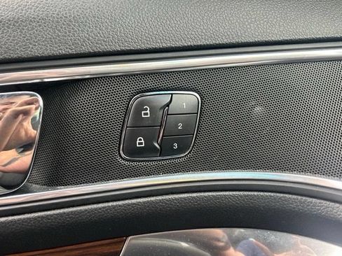Used 2017 Ford Explorer Limited FWD image 15