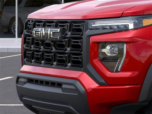 New 2026 GMC Canyon Elevation w/ LPO, Black Badging Package image 13