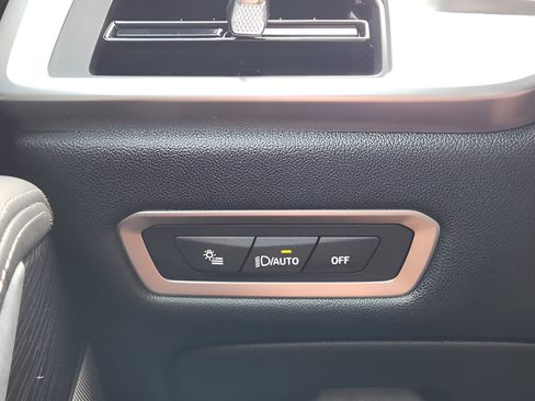 Certified 2025 BMW X7 M60i AWD/4WD image 15