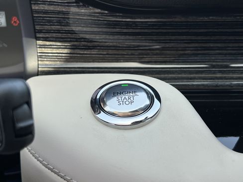 Certified 2024 Lincoln Aviator Black Label w/ Class IV Trailer Tow Package AWD/4WD image 37