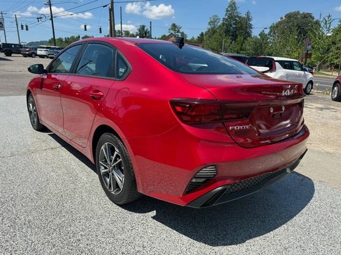 Used 2023 Kia Forte LXS FWD image 6