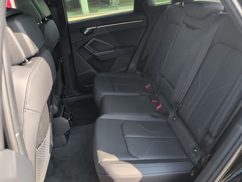 New 2025 Audi Q3 2.0T Premium image 22