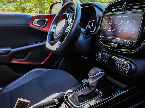 Certified 2023 Kia Soul GT-Line image 26