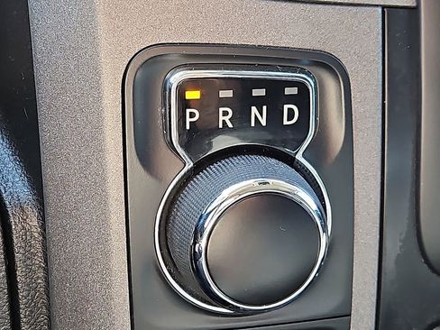 Used 2019 RAM 1500 Tradesman w/ Chrome Appearance Group RWD image 20