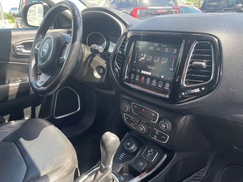 Used 2020 Jeep Compass Limited AWD/4WD image 29