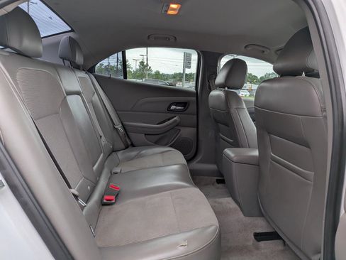 Used 2015 Chevrolet Malibu LT FWD image 25