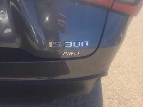 Used 2021 Lexus IS 300 AWD w/ Comfort Package image 5