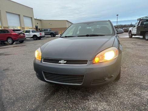 Used 2011 Chevrolet Impala LT image 8