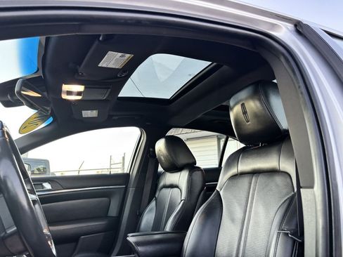 Used 2010 Lincoln MKS AWD image 15