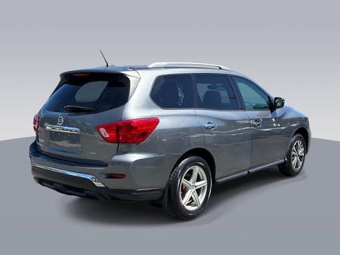 Used 2018 Nissan Pathfinder S AWD/4WD image 6