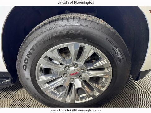 Used 2025 GMC Yukon Denali AWD/4WD image 12
