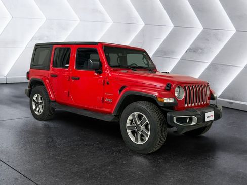 Used 2023 Jeep Wrangler Unlimited Sahara w/ Cold Weather Group AWD/4WD image 1
