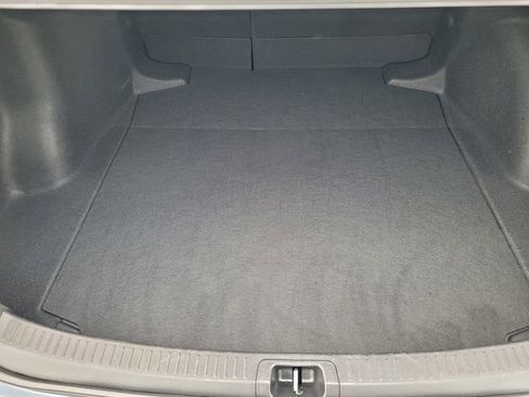 Used 2025 Toyota Corolla SE image 8