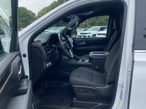 Used 2022 GMC Yukon SLE image 15